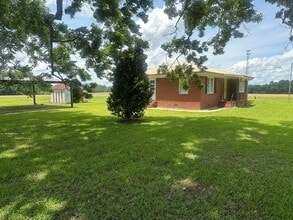 266 Presley Suber Rd in Moultrie, GA - Building Photo - Building Photo