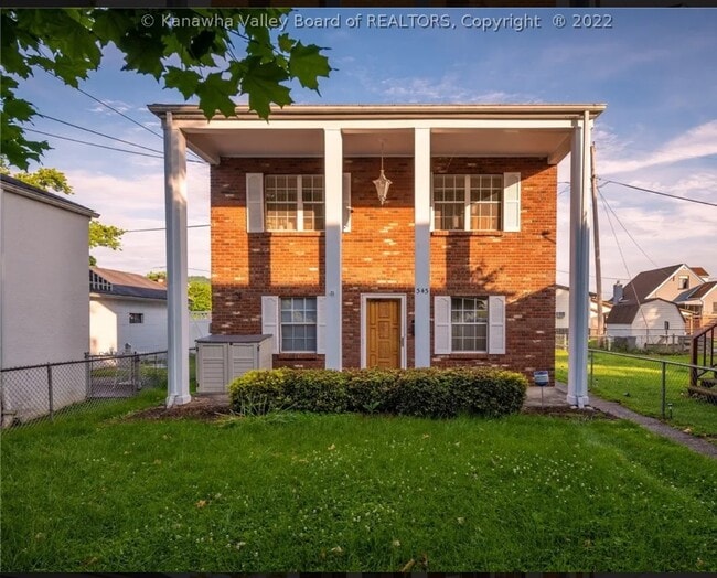 343 17th St, Unit A in Dunbar, WV - Building Photo - Building Photo
