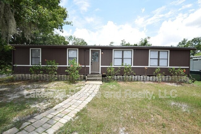 property at 2416 Kyle St