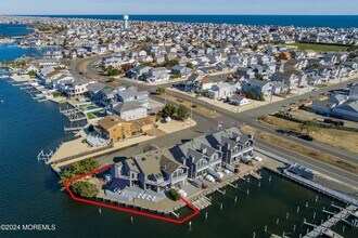 152B Newark Ave in Lavallette, NJ - Building Photo - Building Photo