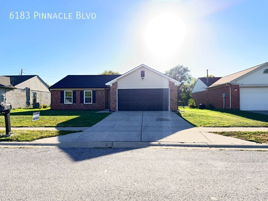 6183 Pinnacle Blvd in Indianapolis, IN - Building Photo