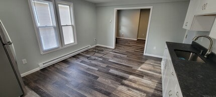 78 Town Hill Ave in Danbury, CT - Building Photo - Building Photo