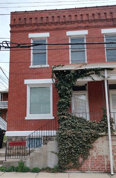 620 Hunter Ave in Columbus, OH - Building Photo