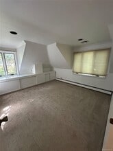 5 Beverly Rd in Port Washington, NY - Building Photo - Building Photo