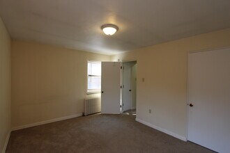 Wasson Apartments in Pittsburgh, PA - Foto de edificio - Building Photo