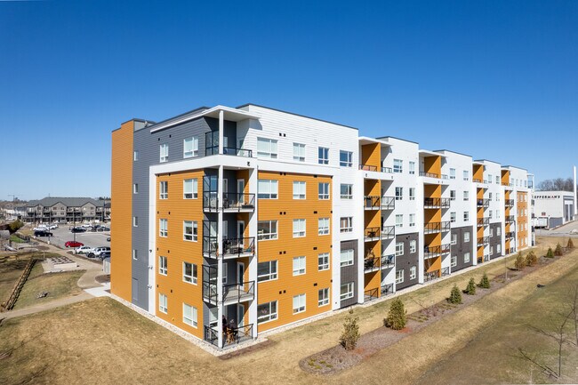Lumina Kitchener in Kitchener, ON - Building Photo - Building Photo