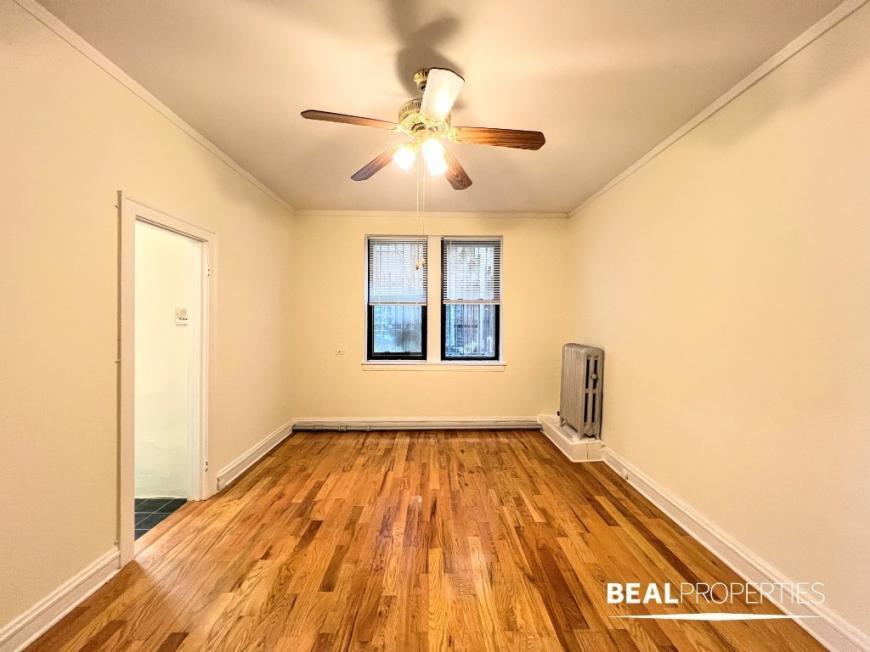 4851 N Damen Ave in Chicago, IL - Building Photo