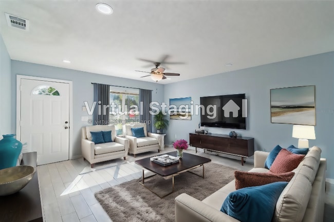 2002 N St Vincent St in Tampa, FL - Foto de edificio - Building Photo