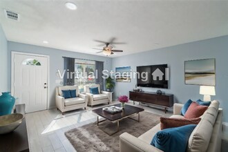 2002 N St Vincent St in Tampa, FL - Foto de edificio - Building Photo