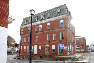 The American House in Hoosick Falls, NY - Building Photo - Building Photo