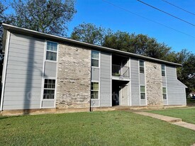 2701 Colonial Ave in Waco, TX - Building Photo