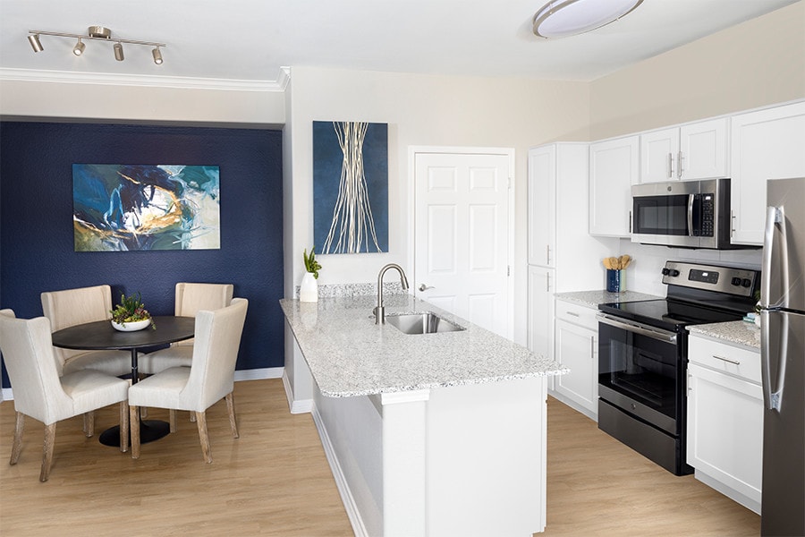 Reserve At Beachline Apartments in Orlando, FL - Building Photo