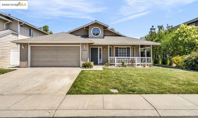 9438 Tuscany Cir in Stockton, CA - Building Photo - Building Photo