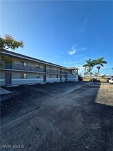 4815 Triton Ct E in Cape Coral, FL - Building Photo - Building Photo