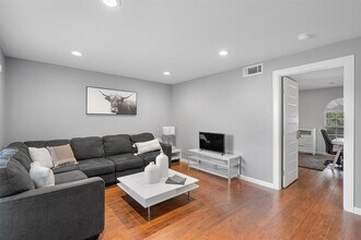 3110 Red River St in Austin, TX - Building Photo - Building Photo