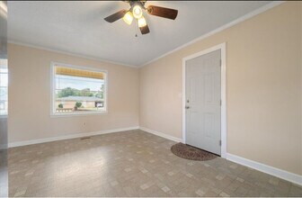 705 Woodmont Cir in Anderson, SC - Building Photo - Building Photo