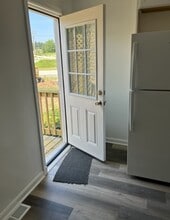 87 N High St in Derry, NH - Building Photo - Building Photo