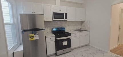 78-29 68th Ave in Queens, NY - Building Photo - Building Photo