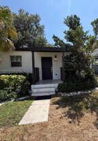 2333 SW 58th Ave in Miami, FL - Building Photo