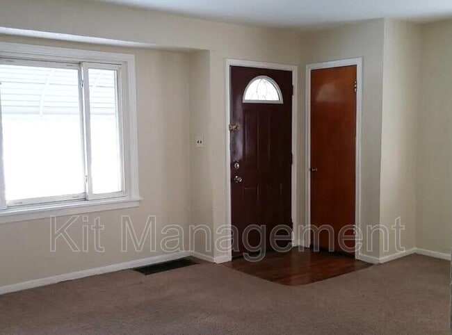 34 W Poinsetta Ave in Toledo, OH - Building Photo - Building Photo