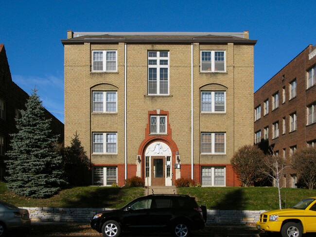 Grand Heritage Apartments in St. Paul, MN - Building Photo - Building Photo