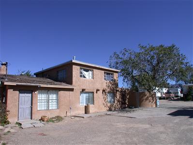 1320 Alamo Rd in Santa Fe, NM - Foto de edificio - Building Photo