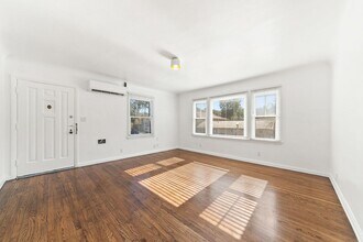 1858 Westerly Terrace in Los Angeles, CA - Building Photo - Building Photo