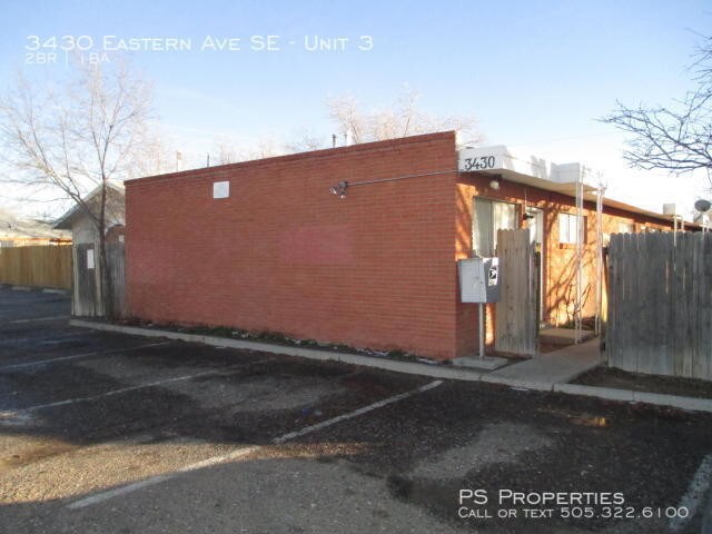 3430 Eastern Ave SE-Unit -Unit 3 in Albuquerque, NM - Building Photo