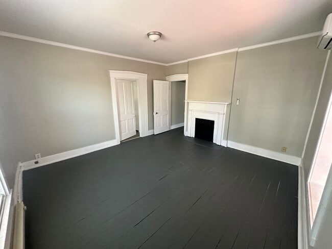 114 W Main St in Carlisle, KY - Building Photo - Building Photo