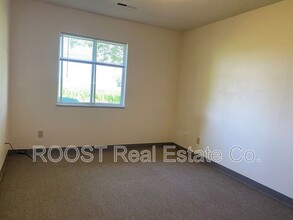 339 Lewis B Moore Dr in Urbana, OH - Building Photo - Building Photo