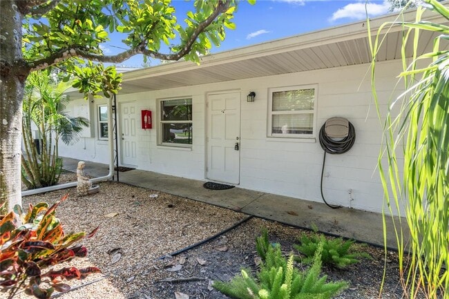 6775 49th Ave N in St. Petersburg, FL - Building Photo - Building Photo