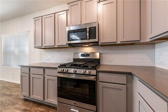 1212 Nokota Bnd in Georgetown, TX - Building Photo - Building Photo