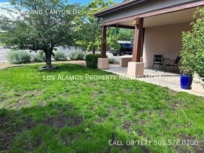 280 Grand Canyon Dr in White Rock, NM - Building Photo - Building Photo
