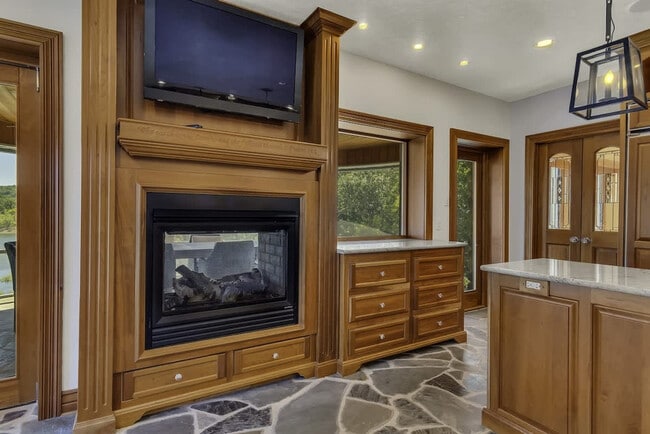 1774 State Hwy UU in Blue Eye, MO - Building Photo - Building Photo