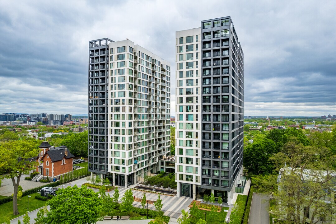 Union Sur Le Park. in Montréal, QC - Building Photo