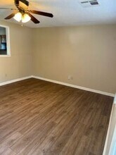 835 NE Pollard St in Lee's Summit, MO - Building Photo - Building Photo