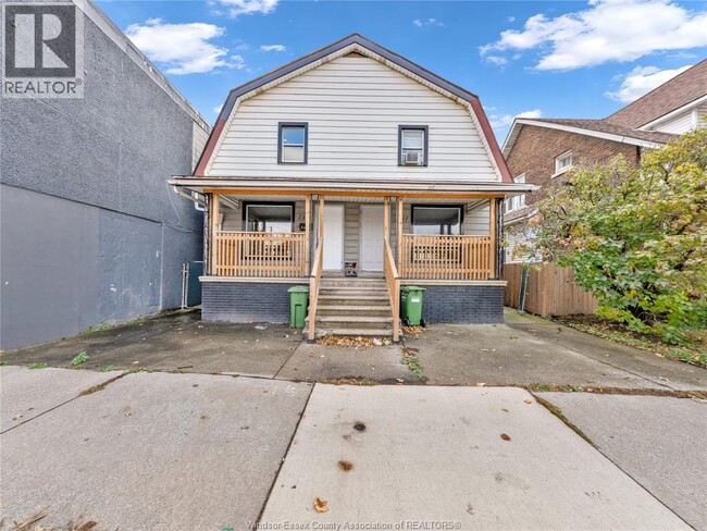 2181 Howard Ave