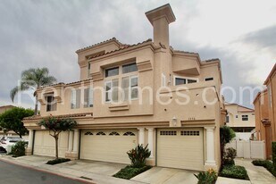 1356 Serena Cir in Chula Vista, CA - Building Photo