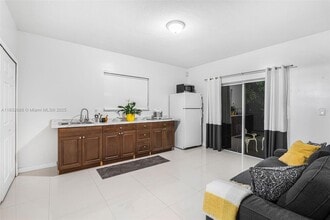 14156 SW 148th Ave in Miami, FL - Building Photo - Building Photo