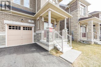 38 Silver Mdw Gdns in Hamilton, ON - Building Photo - Building Photo