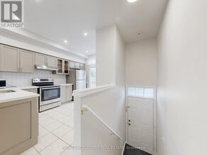 115 Piggott Mews in Toronto, ON - Building Photo - Building Photo