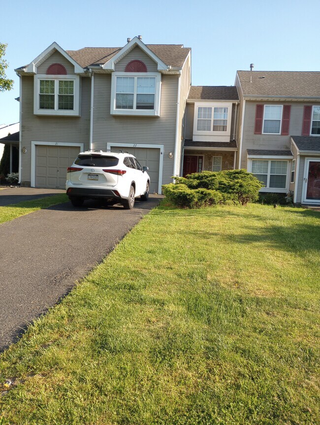 22 Tamarack Ct Rentals in Newtown, PA