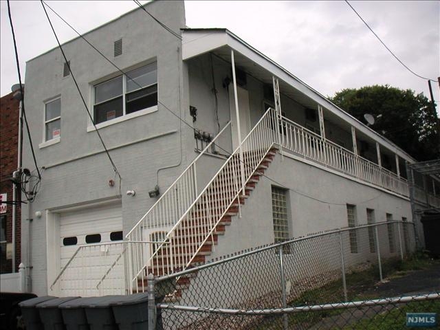 164 Sedore Ave in Fairview, NJ - Building Photo