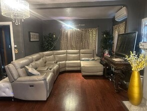 133-22 228th St in Queens, NY - Building Photo - Building Photo