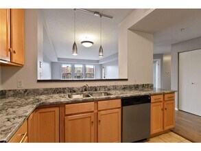 560 2nd St in Minneapolis, MN - Building Photo - Building Photo