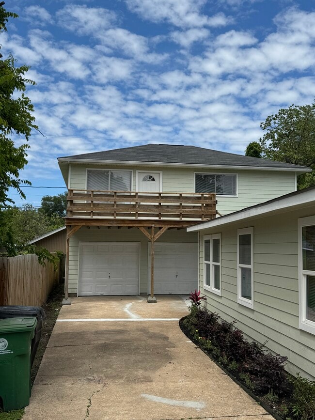 6603 Narcissus St, Unit Apartment in Houston, TX - Foto de edificio - Building Photo