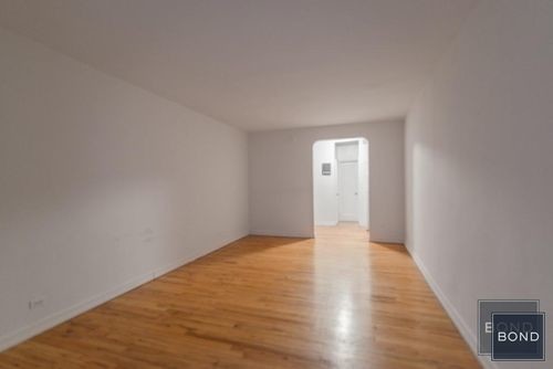 340 E 53rd St-Unit -4C in New York, NY - Building Photo - Building Photo
