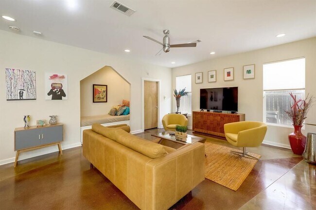 209 Park Ln in Austin, TX - Building Photo - Building Photo
