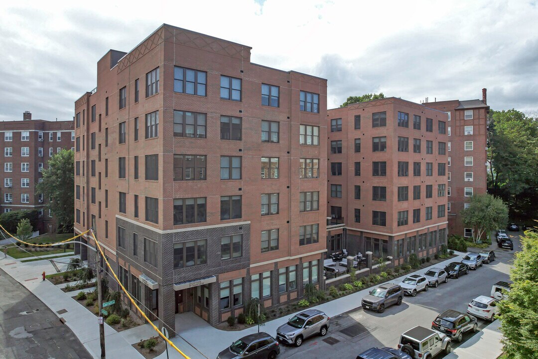 15 Parkview in Bronxville, NY - Foto de edificio