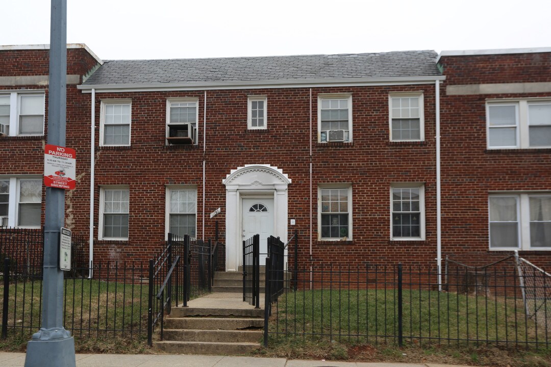 1431 Holbrook St NE in Washington, DC - Building Photo